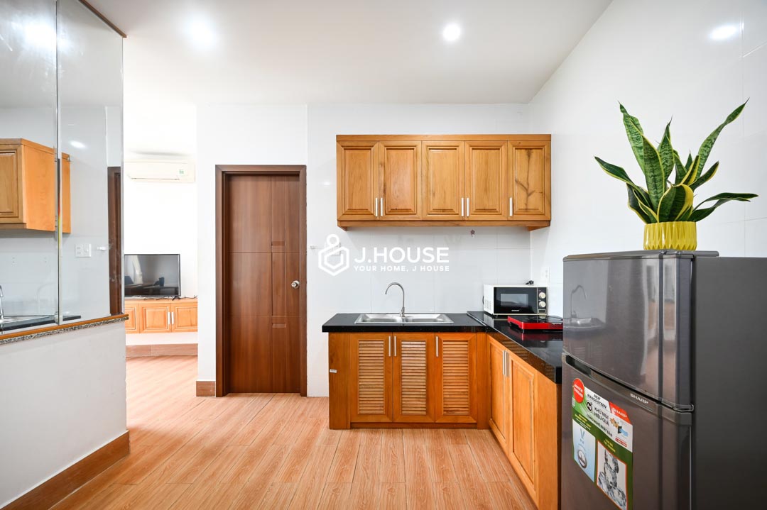 Spacious Studio with Balcony in Phu Nhuan - Heritage Apartment-2