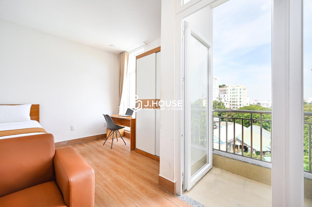 Spacious Studio with Balcony in Phu Nhuan - Heritage Apartment