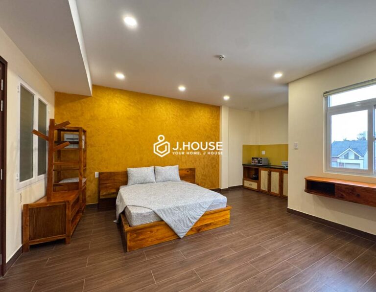 Rent Cozy Studio Apartment An Phu District 2 - Sky Home 3 Studio Window 6 on 3rd floor 35 sqm Open and Bright View