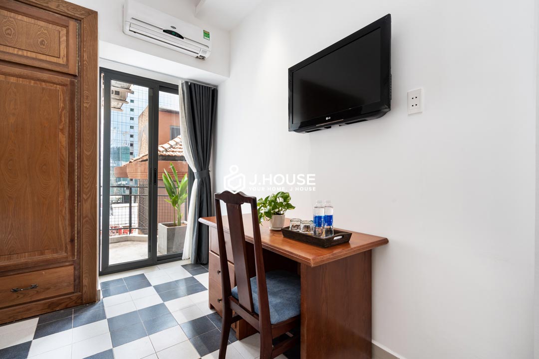 Studio with Balcony for Rent District 1 - ARISTA-1
