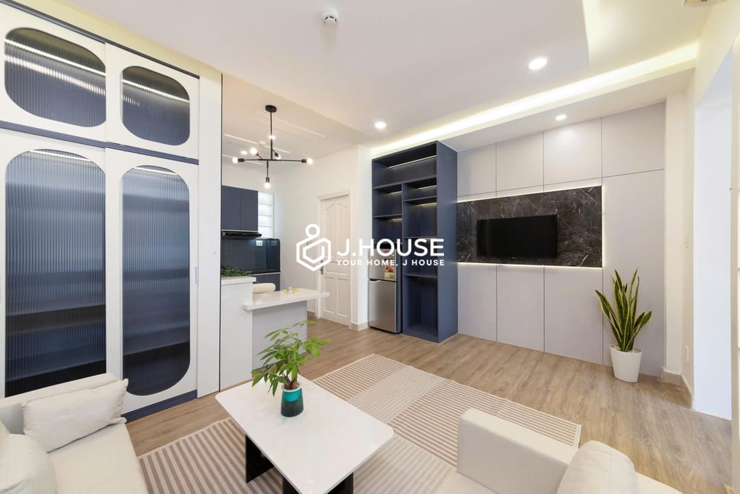 Stylish Studio with Private Washer & Balcony in Binh Thanh District