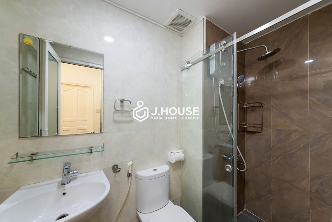 Stylish Studio with Private Washer & Balcony in Binh Thanh District