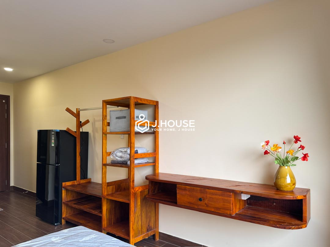 Top Floor Studio Apartment with Balcony-2