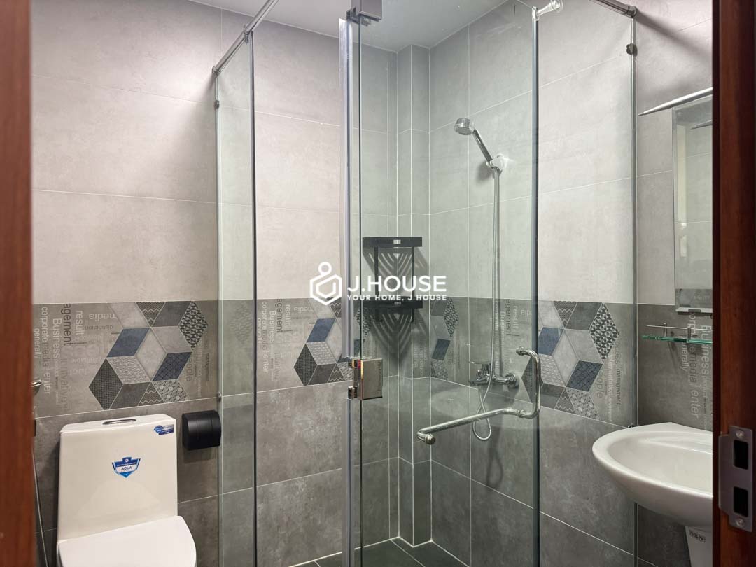 Top Floor Studio Apartment with Balcony-6