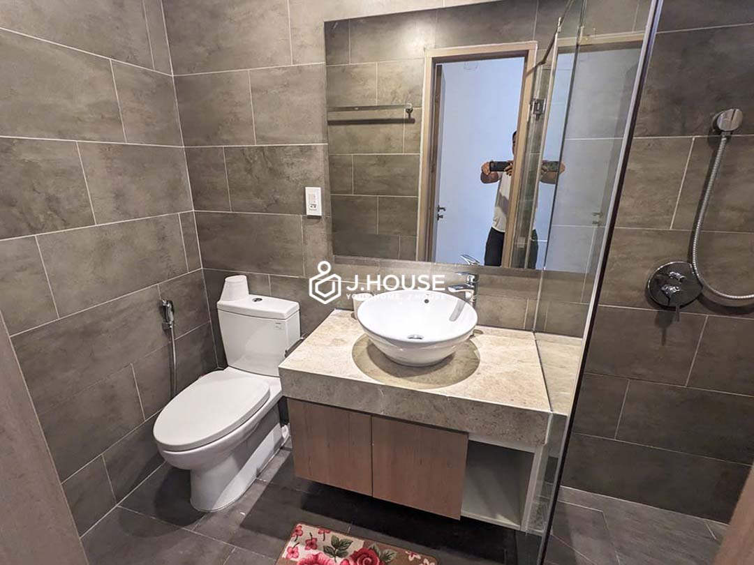 Unique 60m2 Studio with Separate Living Zone on Nguyen Gia Tri-10