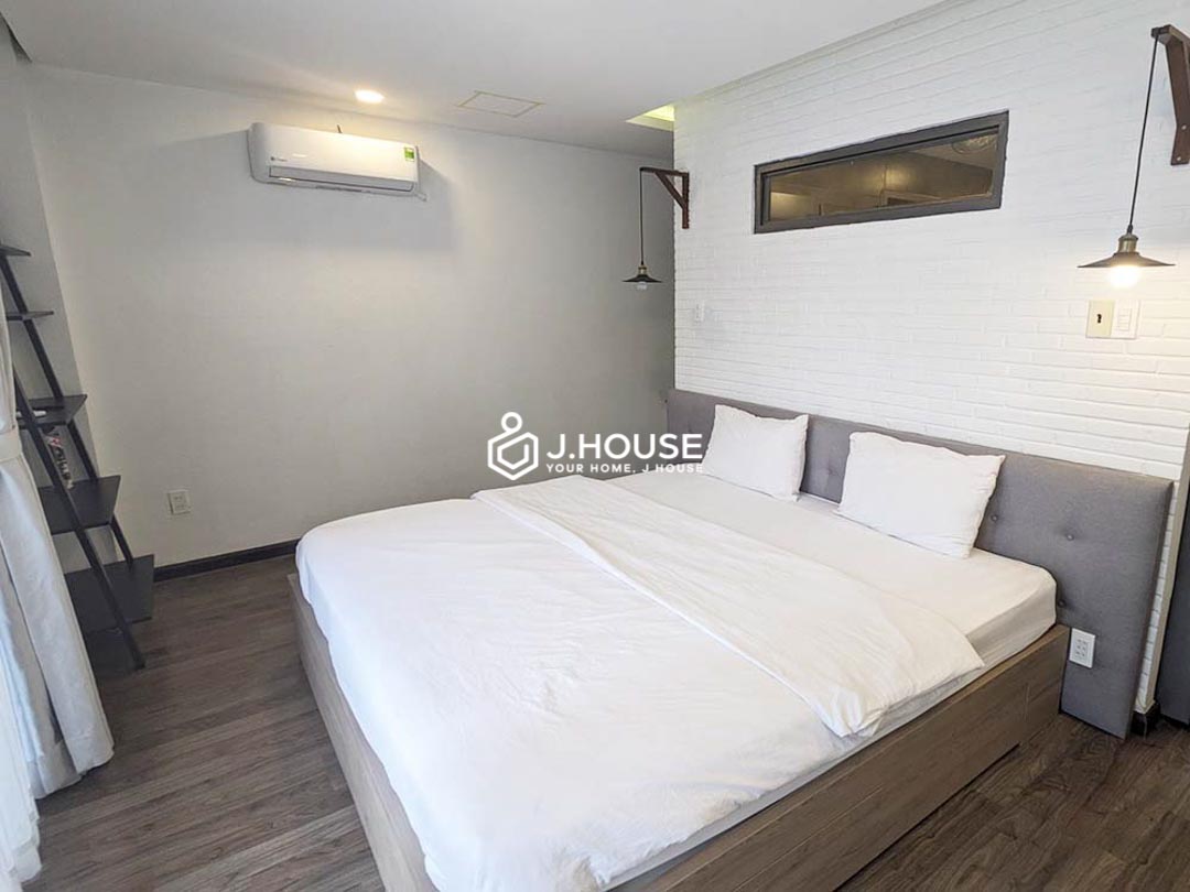 Unique 60m2 Studio with Separate Living Zone on Nguyen Gia Tri-3-5