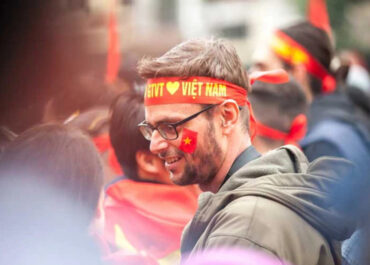 Ly-Do-Nguoi-Nuoc-Ngoai-Phai-Long-Viet-Nam