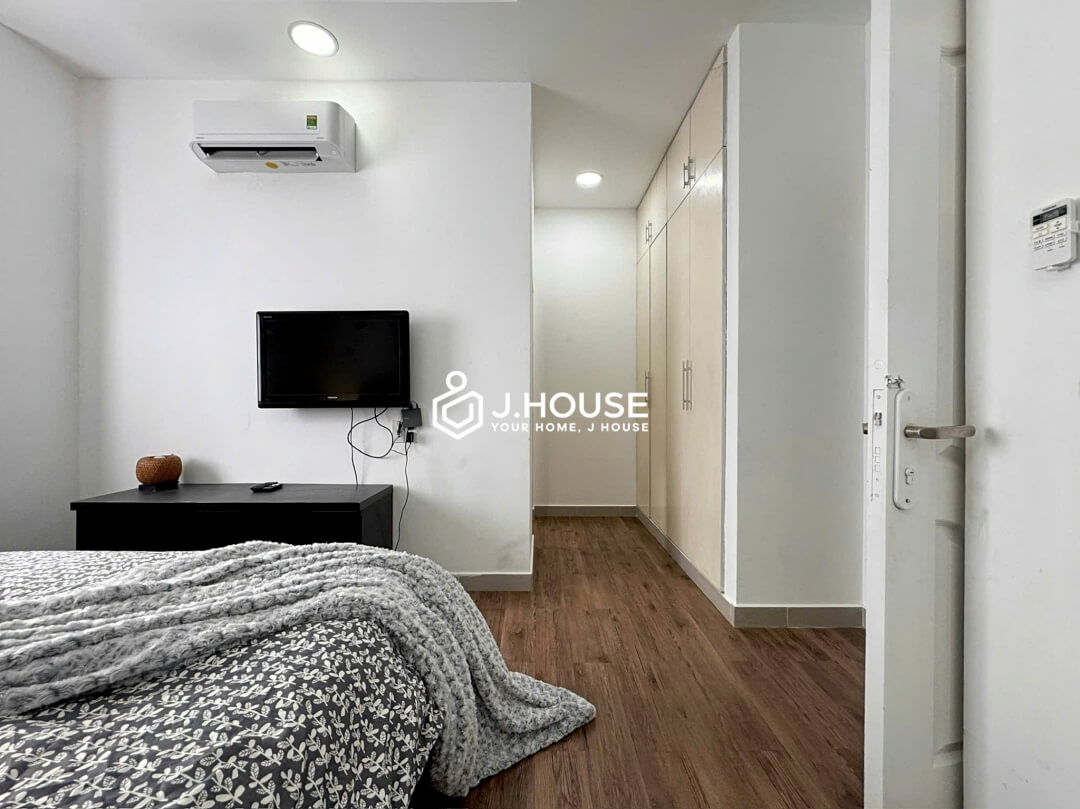 1BR apartment for rent near Pink Church, District 1, HCMC-1.