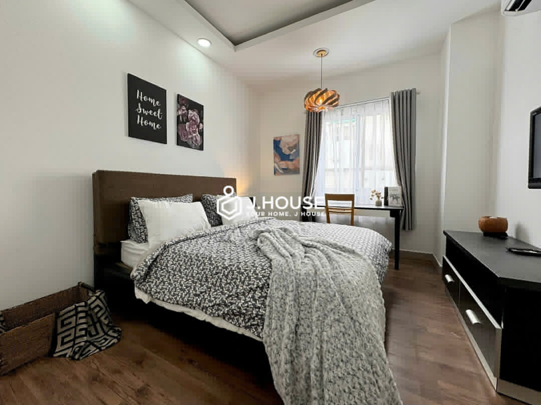 1BR apartment for rent near Pink Church, District 1, HCMC