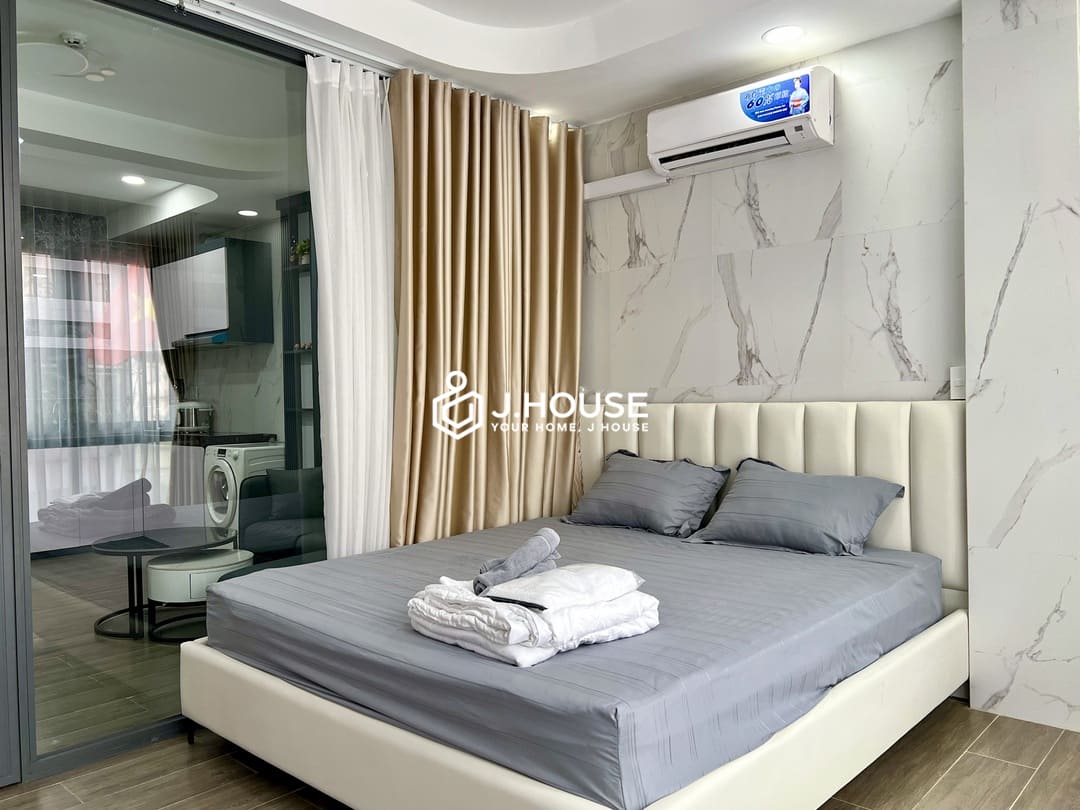 1br apartment for rent in District 1, HCMC- HanLong Apartment-6