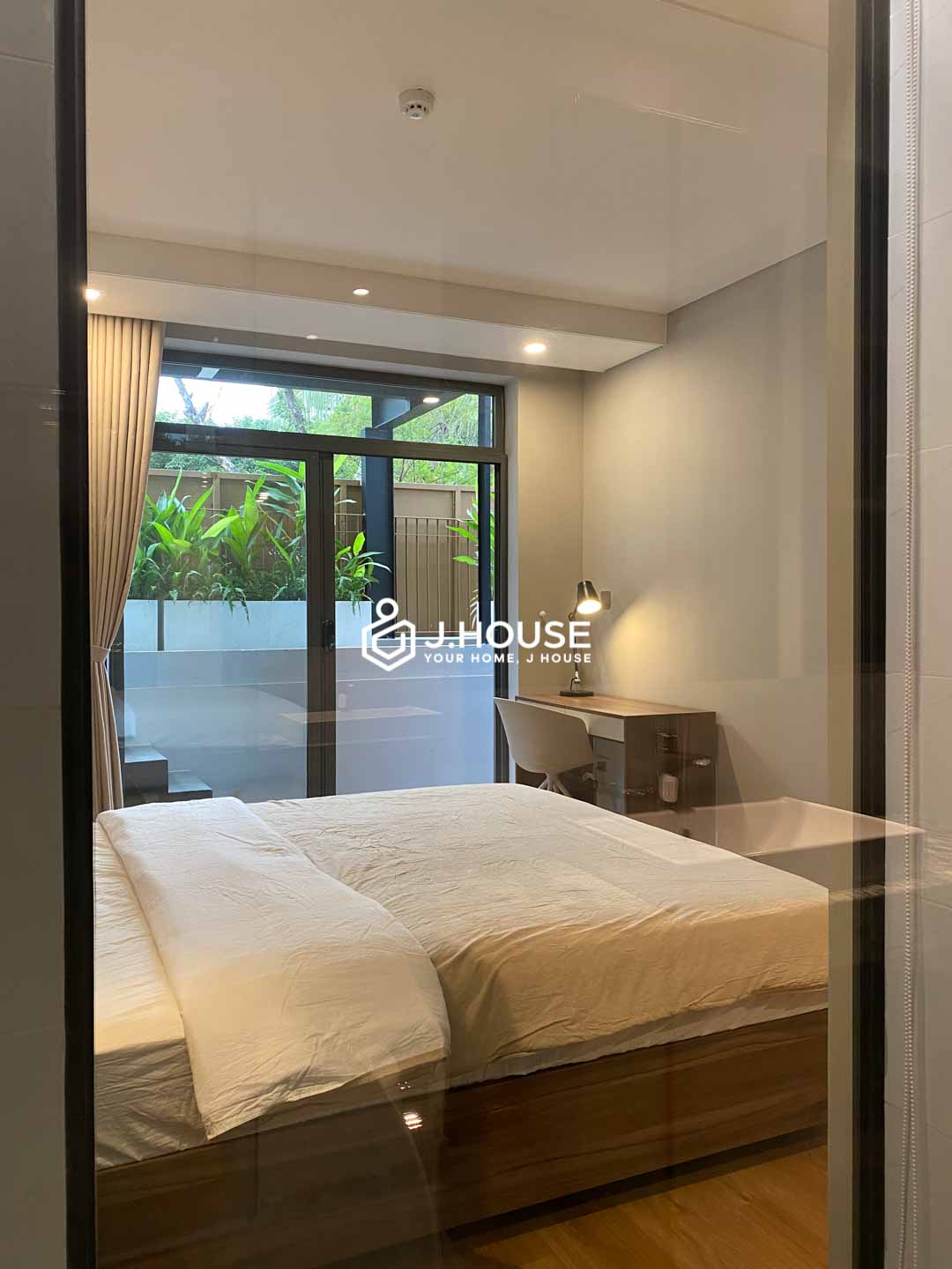 2BR Apartment for Rent with Pool & Gym at Luxone Little Thao Dien-13