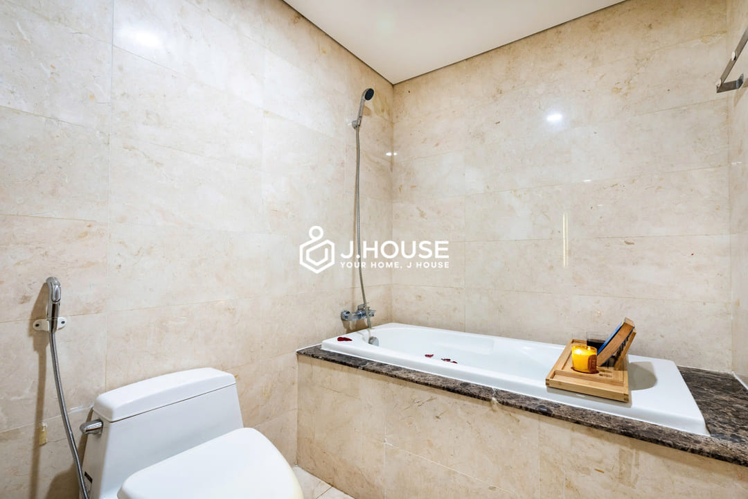 4br duplex apartment at Saigon Pavillon Apartment, District 3, HCM