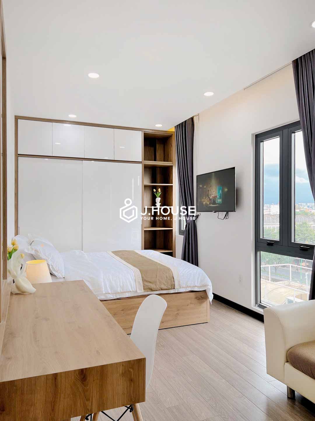 Bright 1BR Serviced Apartment for Rent in Phu Nhuan - Riverside House-2