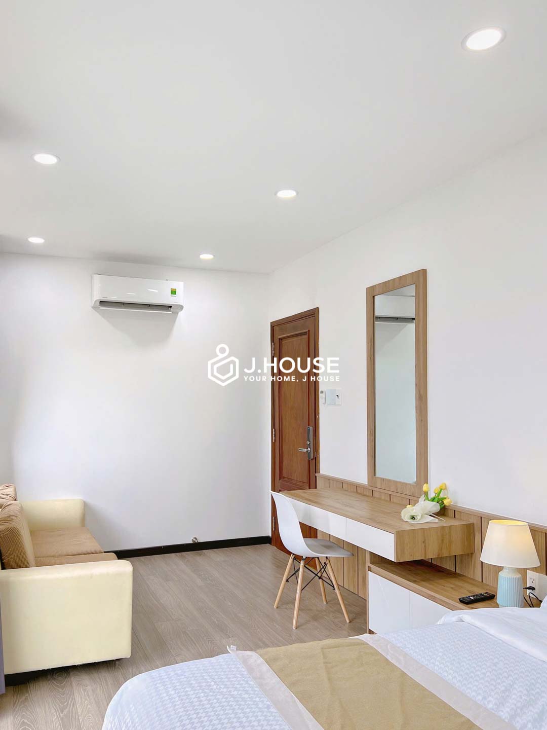 Bright 1BR Serviced Apartment for Rent in Phu Nhuan - Riverside House-6