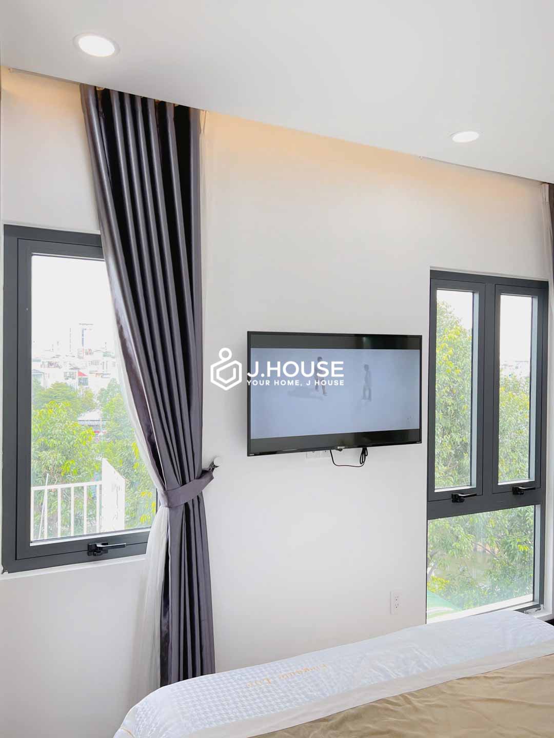 Bright 1BR Serviced Apartment for Rent in Phu Nhuan - Riverside House--7