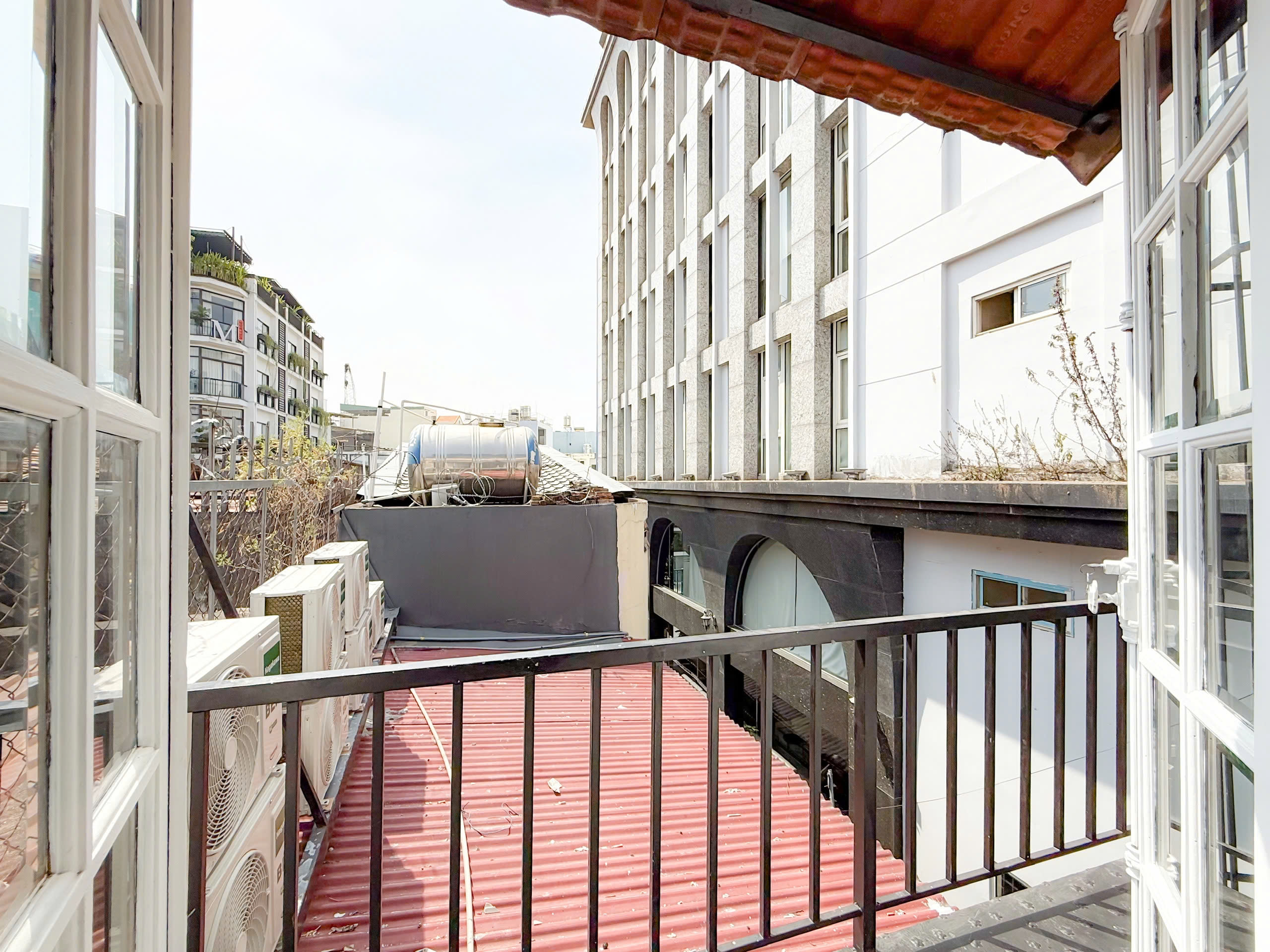 Bright 2-Bedroom Serviced Apartment for Rent in District 1 - QK Building-4