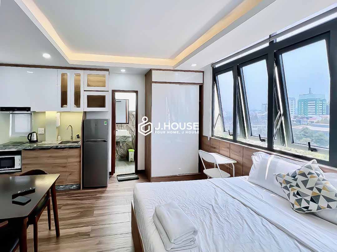 Bright Serviced Studio for Rent in Phu Nhuan District - Riverside House-4