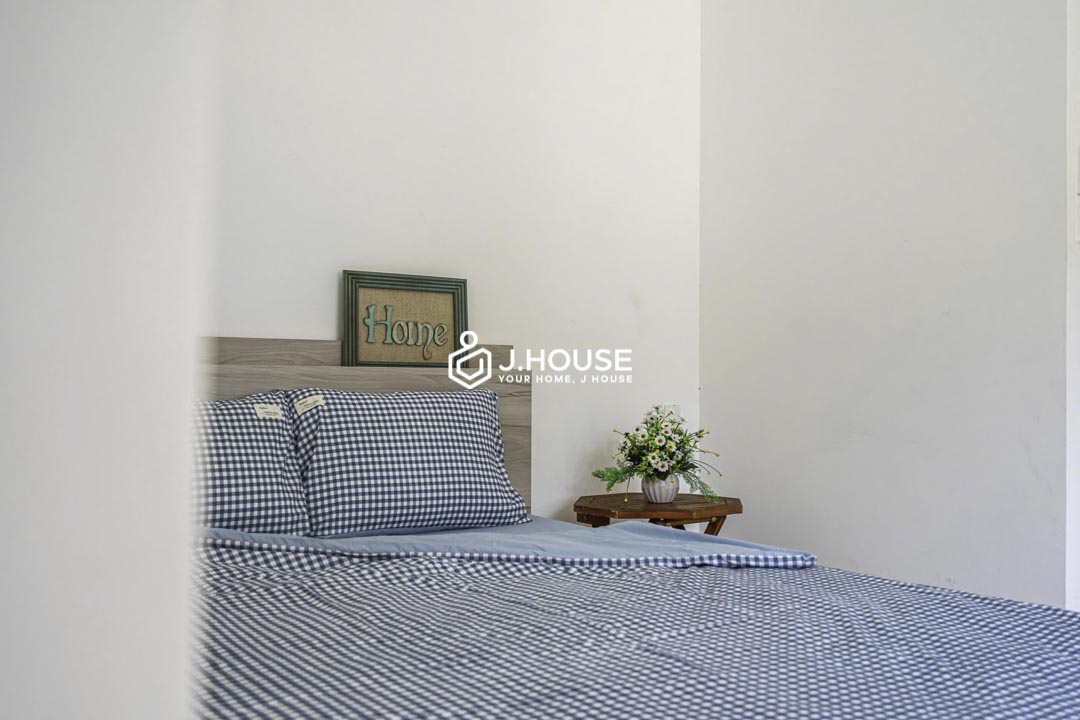 Bright Studio Apartment for Rent in Binh Thanh - Full House-1