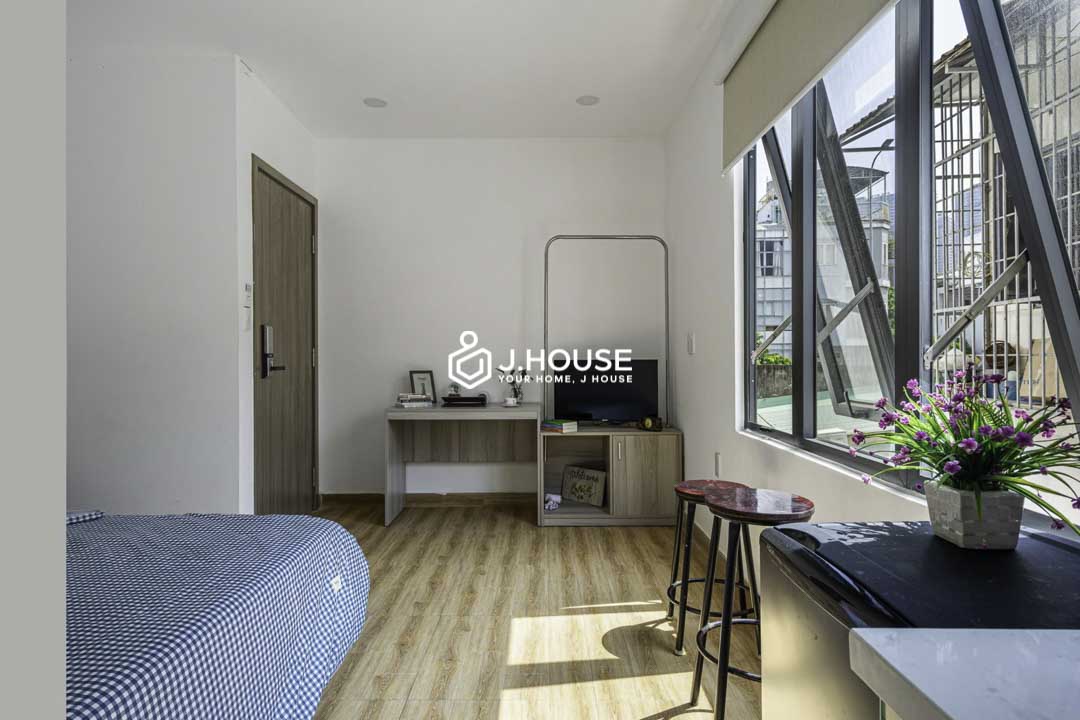 Bright Studio Apartment for Rent in Binh Thanh - Full House-6