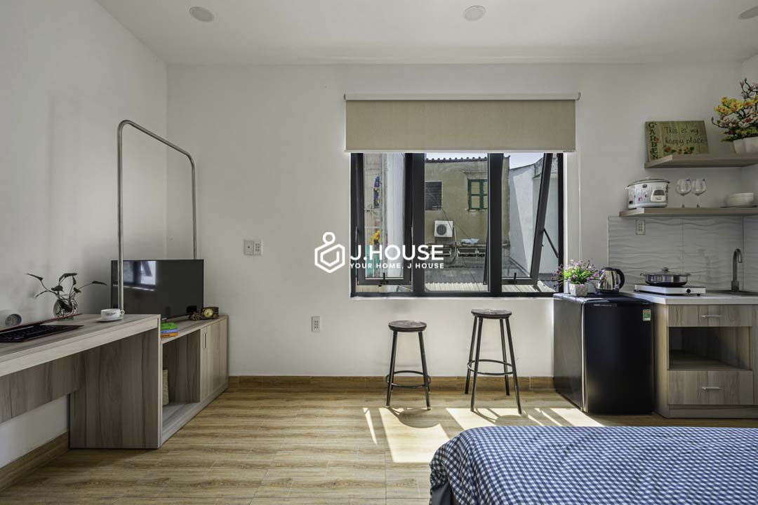 Bright Studio Apartment for Rent in Binh Thanh - Full House