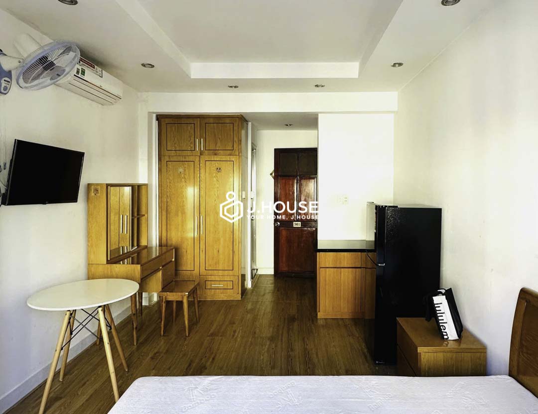 Bright Studio Apartment for Rent in District 1 - Infinity Apartment-0