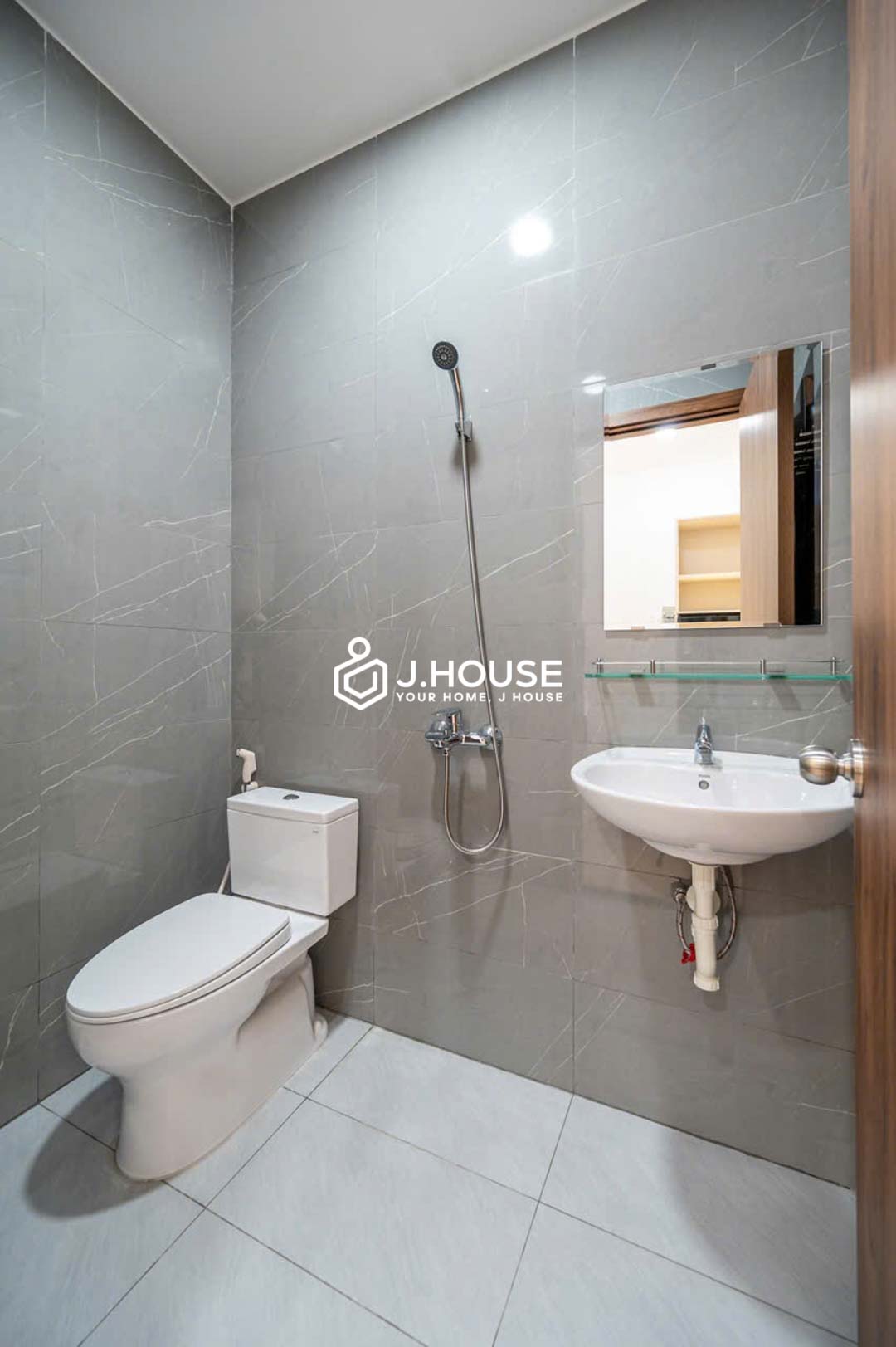 Bright Studio Apartment for Rent in Tan Binh - Ut Tich Studio-10