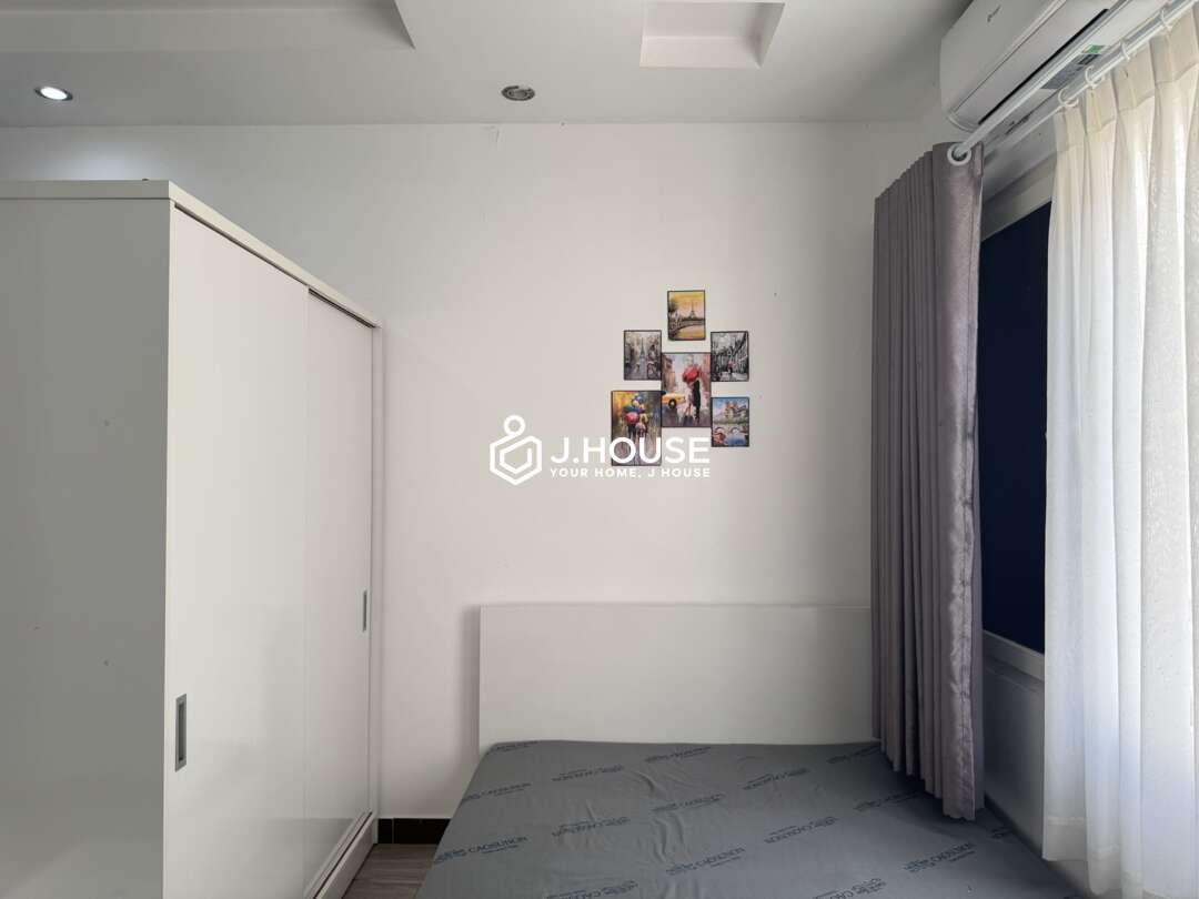 Bright Studio for Rent in District 1 Center Lan Vũ Apartment 201-1