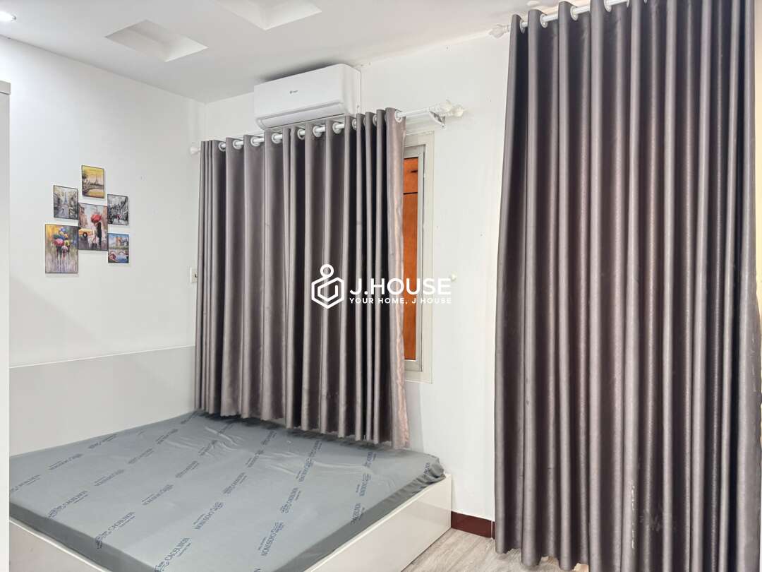 Bright Studio for Rent in District 1 Center Lan Vũ Apartment 201-3