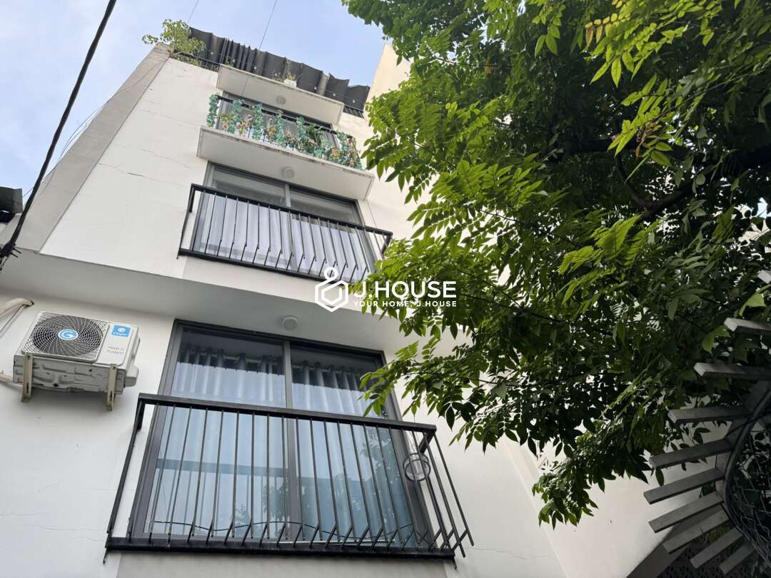 Bright Studio with Garden View Studio in District 3 - Damara Apartment-11_result