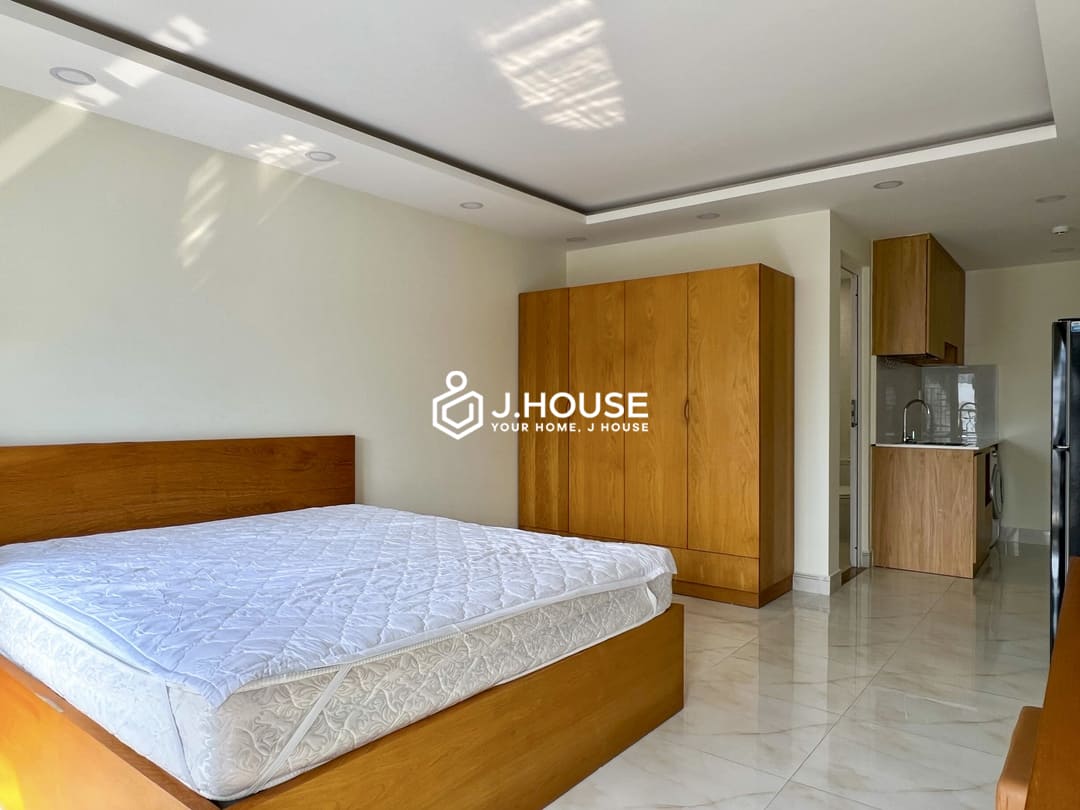Bright studio apartment for rent in Thao Dien, District 2, HCMC