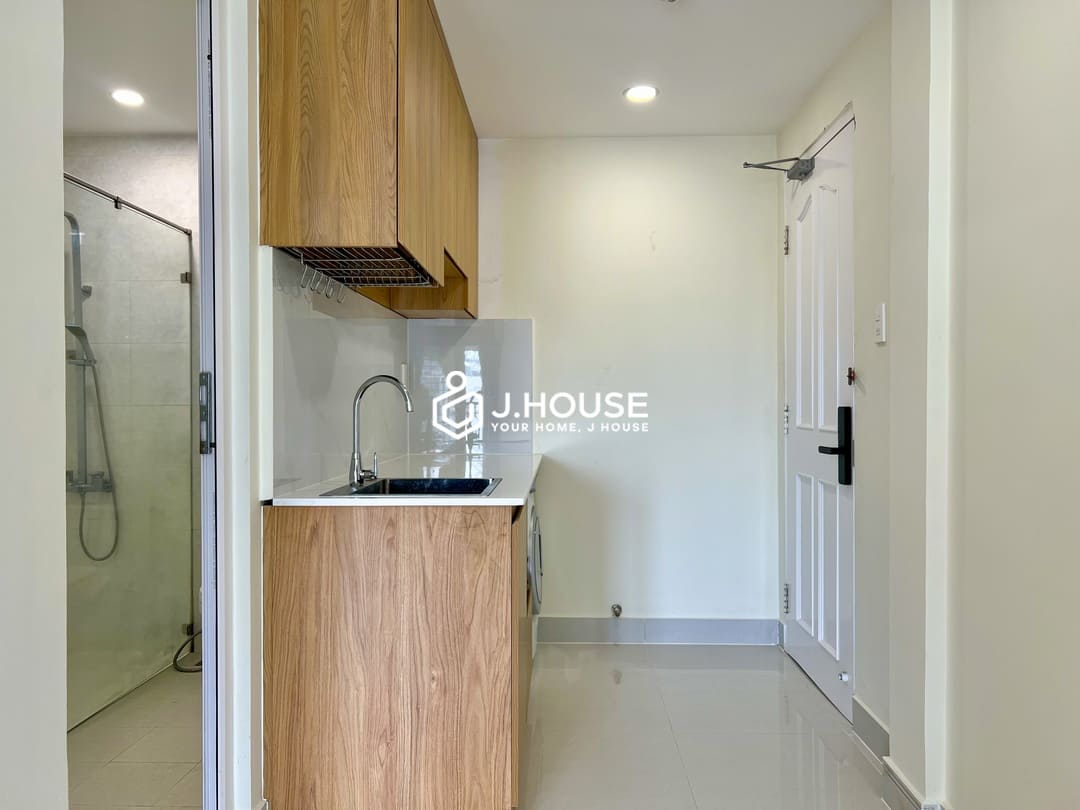 Bright studio apartment for rent in Thao Dien, District 2, HCMC