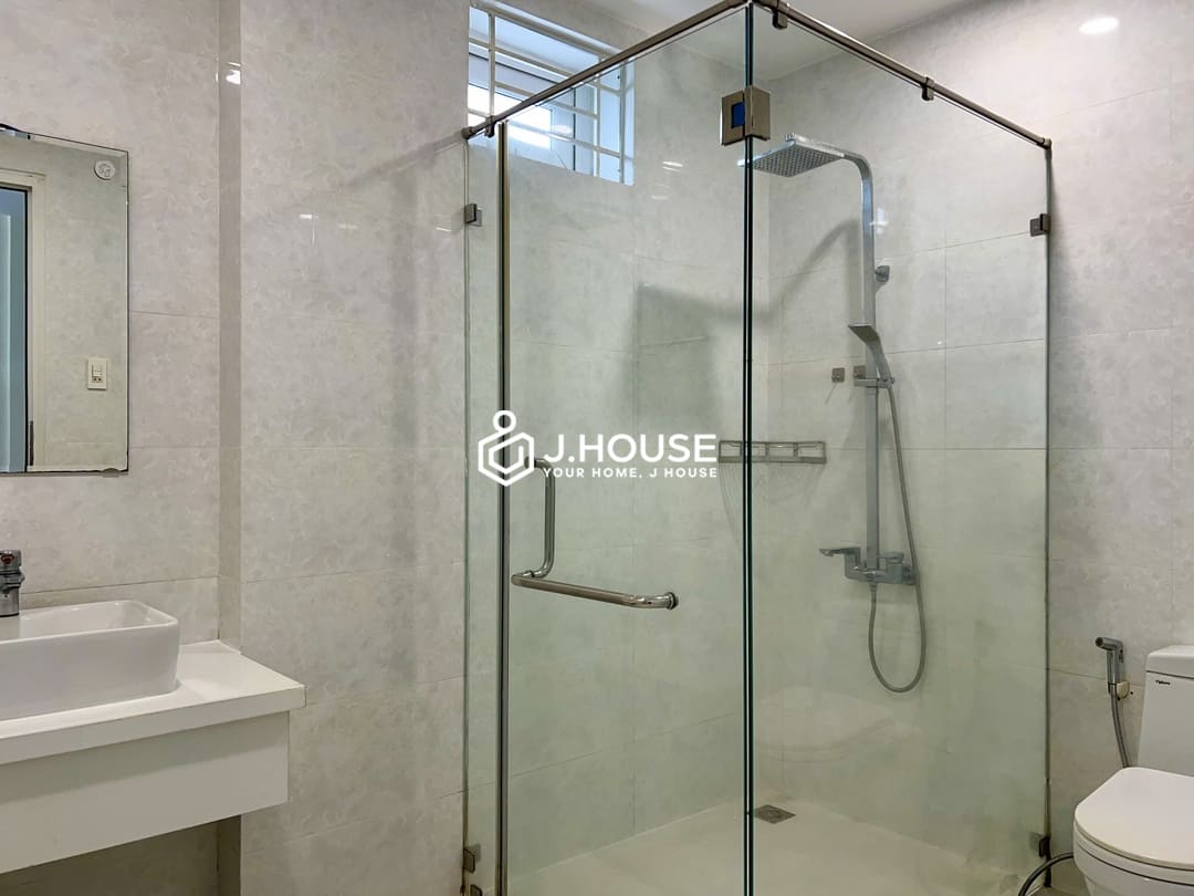 Bright studio apartment for rent in Thao Dien, District 2, HCMC