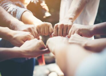 Building-a-Support-System-in-Vietnam-Through-Expat-Communities-1