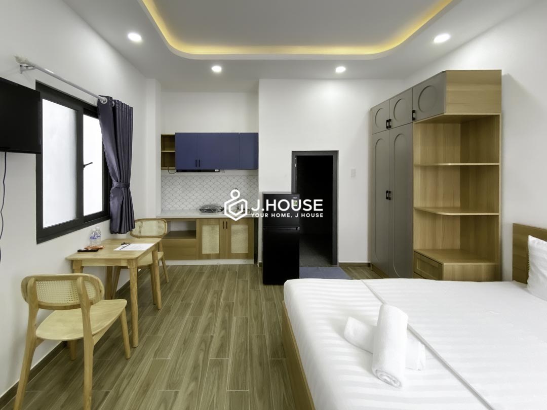 Comfortable Studio X03 Apartment for Rent in Phu Nhuan-3