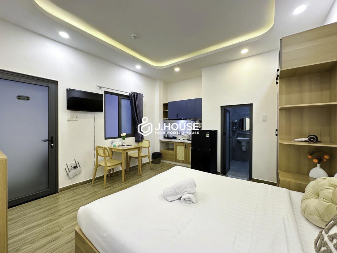 Comfortable Studio X03 Apartment for Rent in Phu Nhuan-7