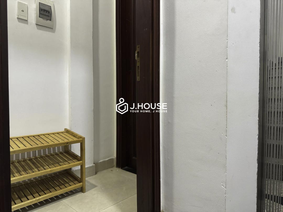 Cozy & Bright Studio Apartment for Rent with Balcony in District 3-13