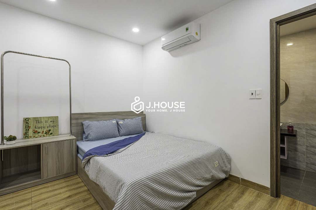 Cozy Studio Apartment for Rent in Binh Thanh - Full House-1