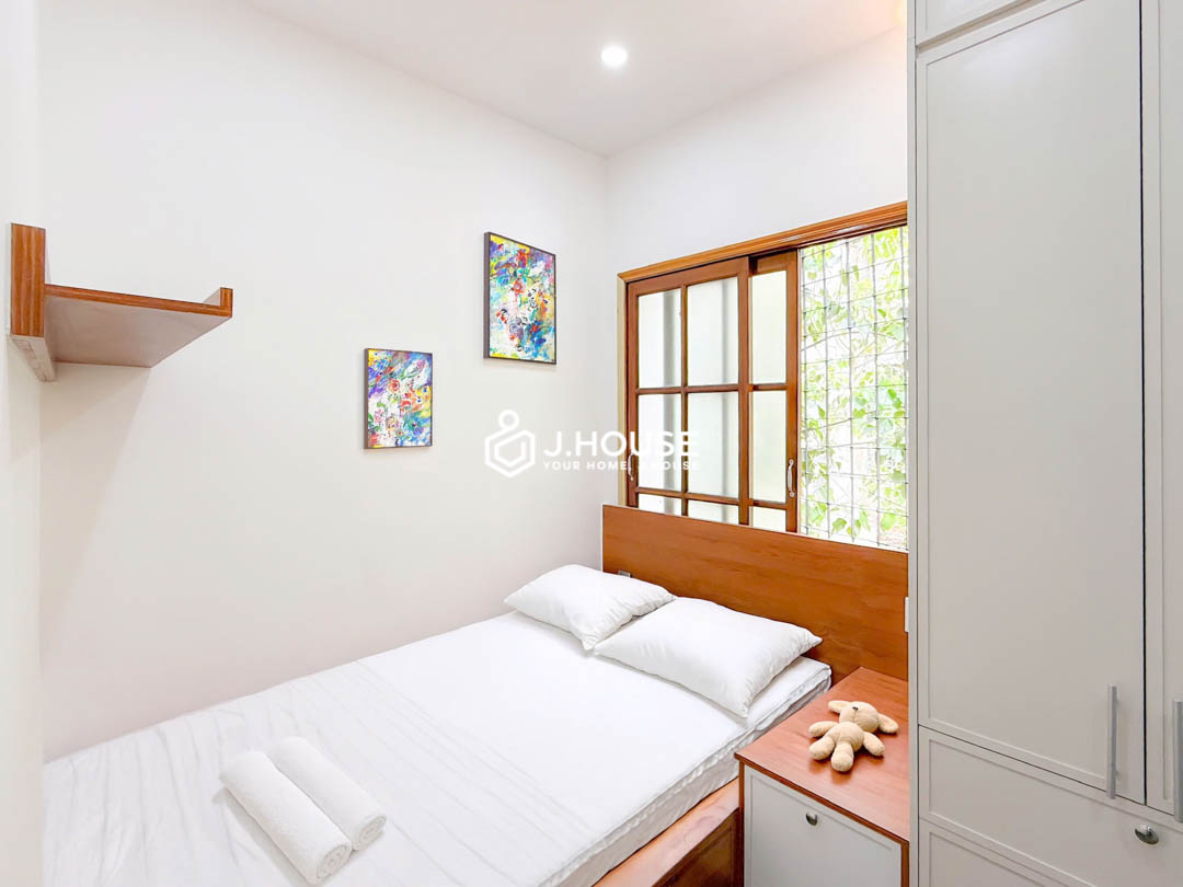 Cozy Studio for Rent with Window in Tan Dinh District 1 - QK