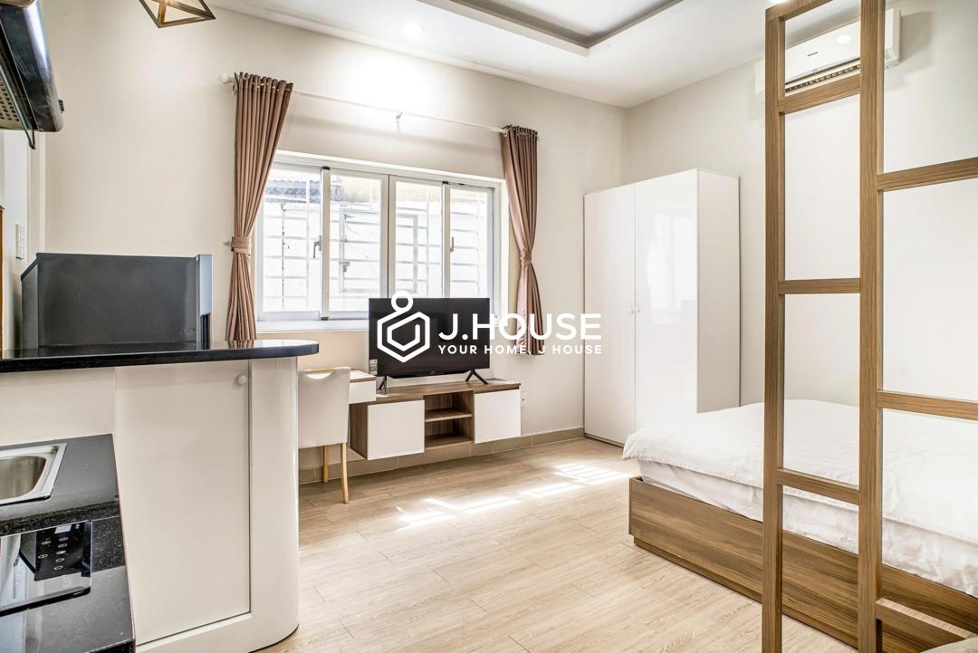 Cozy Studio with Large Window in District 1 - Spring Garden-7_result