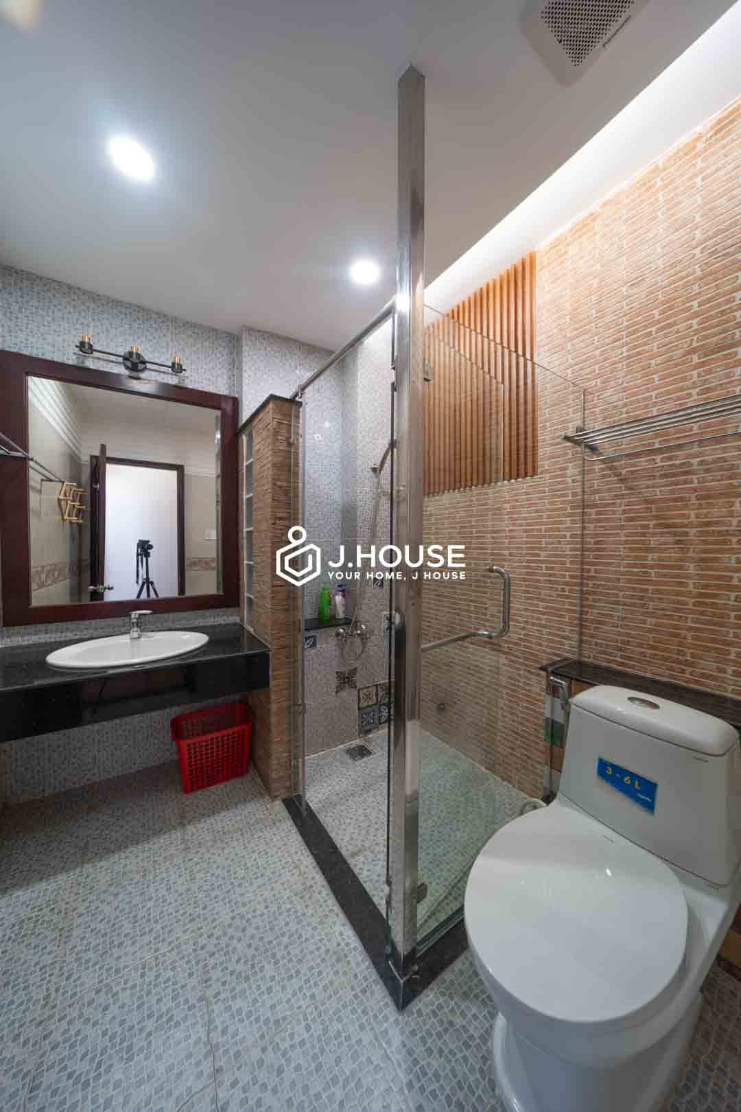 Modern 1 bedroom fully furnished apartment for rent in District 4, HCMC-6