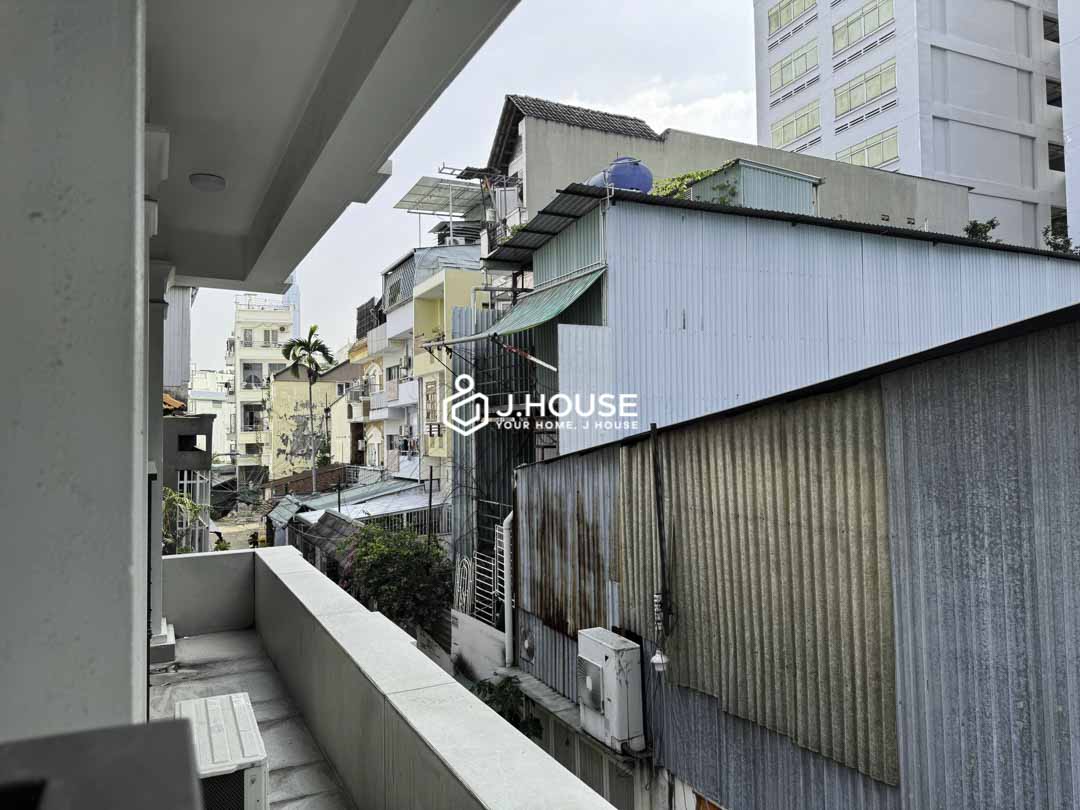 Modern 1BR Apartment in Binh Thanh for Rent - Skyline View-8