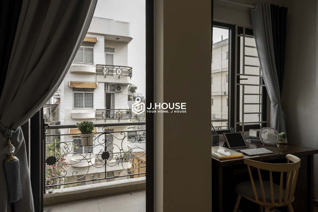 Modern 1BR Apartment with Balcony for Rent in Binh Thanh - Full House-1 (2)