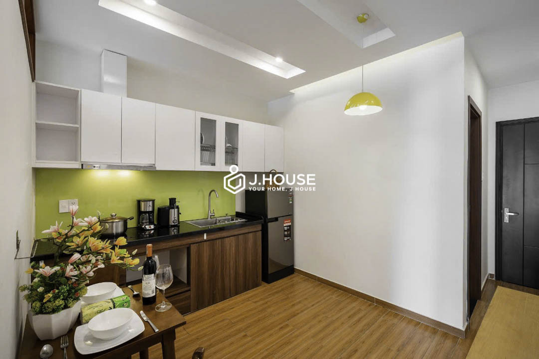 Modern 1BR Apartment with Balcony for Rent in Binh Thanh - Full House-4