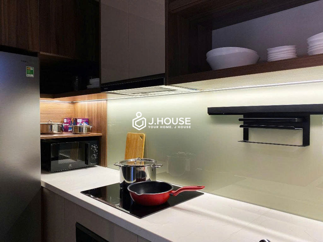 Modern 2-Bedroom Serviced Apartment in Thao Dien - Luxone Little-9