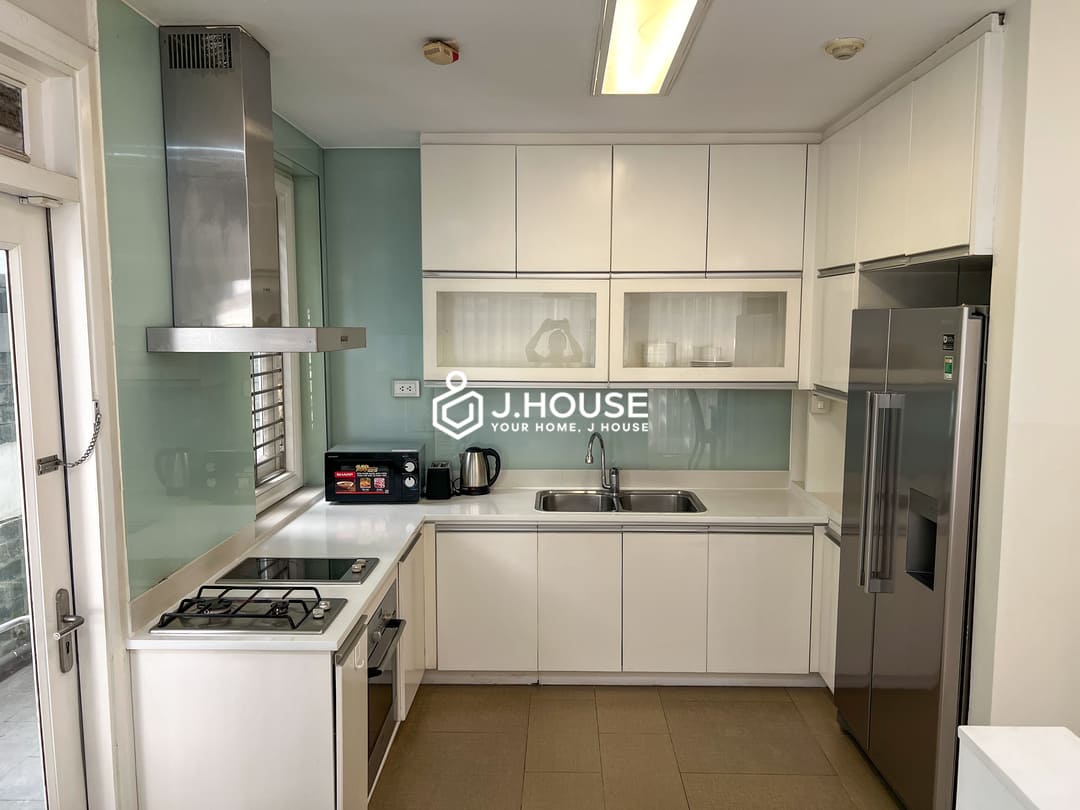 Modern 3-bedroom villa for rent in Thao Dien, District 2, HCMC