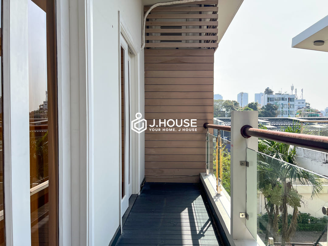Modern 3-bedroom villa for rent in Thao Dien, District 2, HCMC