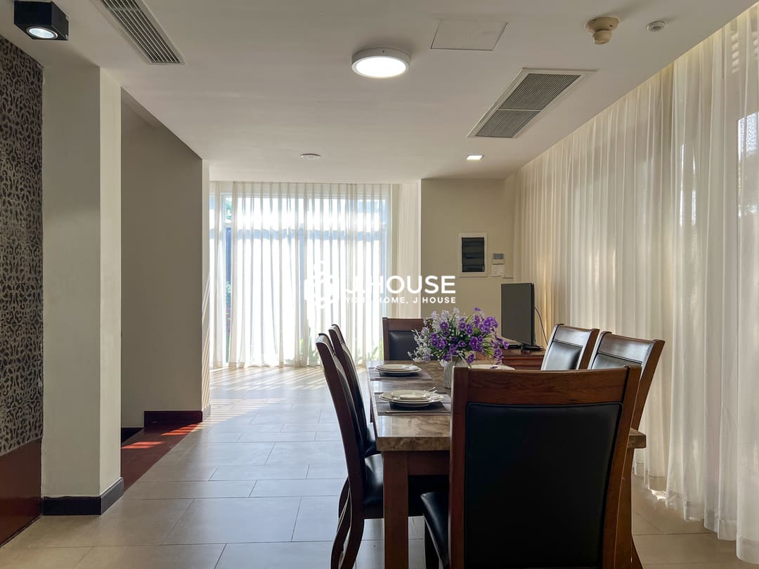 Modern 3-bedroom villa for rent in Thao Dien, District 2, HCMC