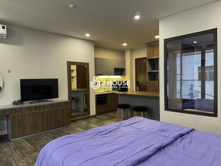 Modern & Bright Studio Apartment for Rent at AV House D3-2