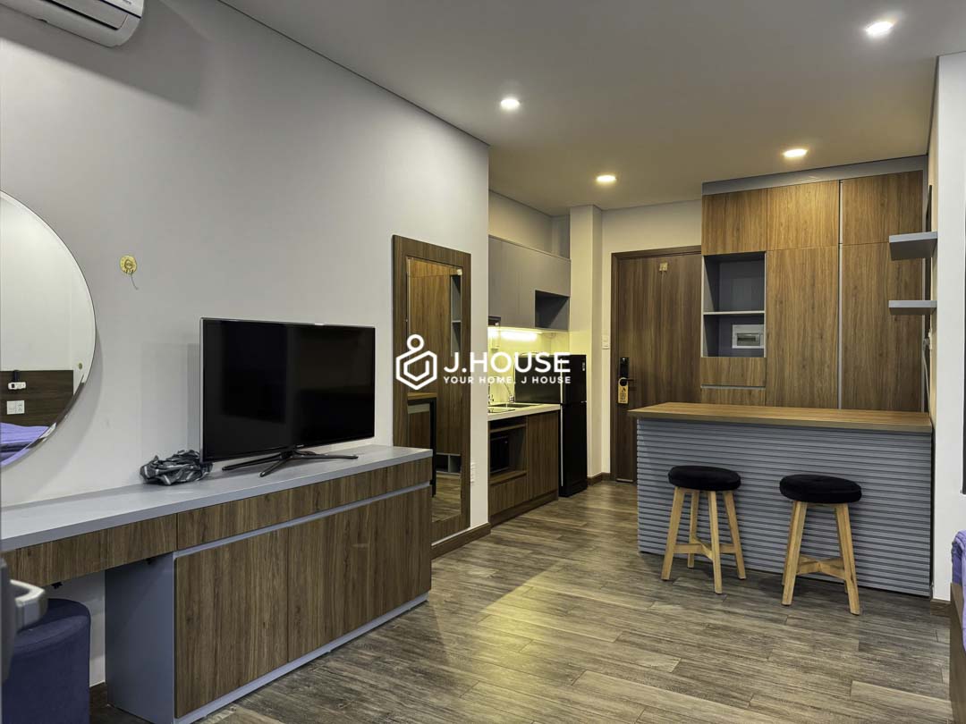 Modern & Bright Studio Apartment for Rent at AV House D3-7