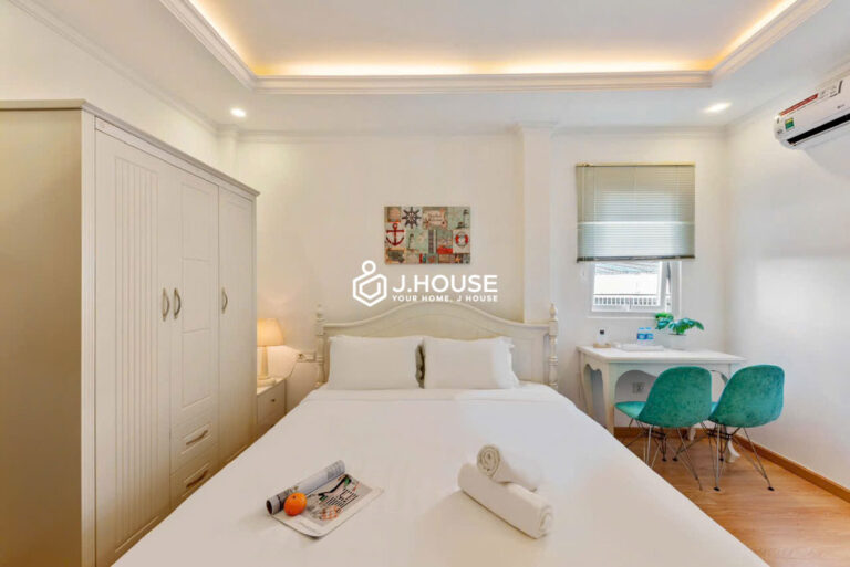 Modern Serviced Studio for Rent in District 1 Center - QT Apartment-0